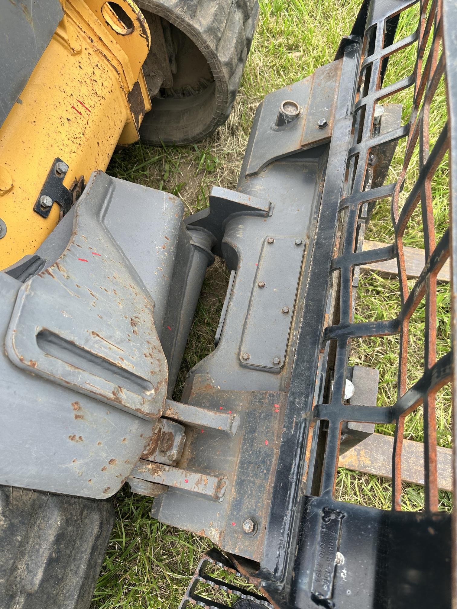 2018 VOLVO MCT135D - Image 9